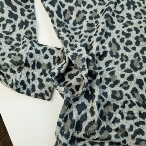 Ellen Tracy Soft Animal Leopard Print Sweatshirt - Picture 6 of 16